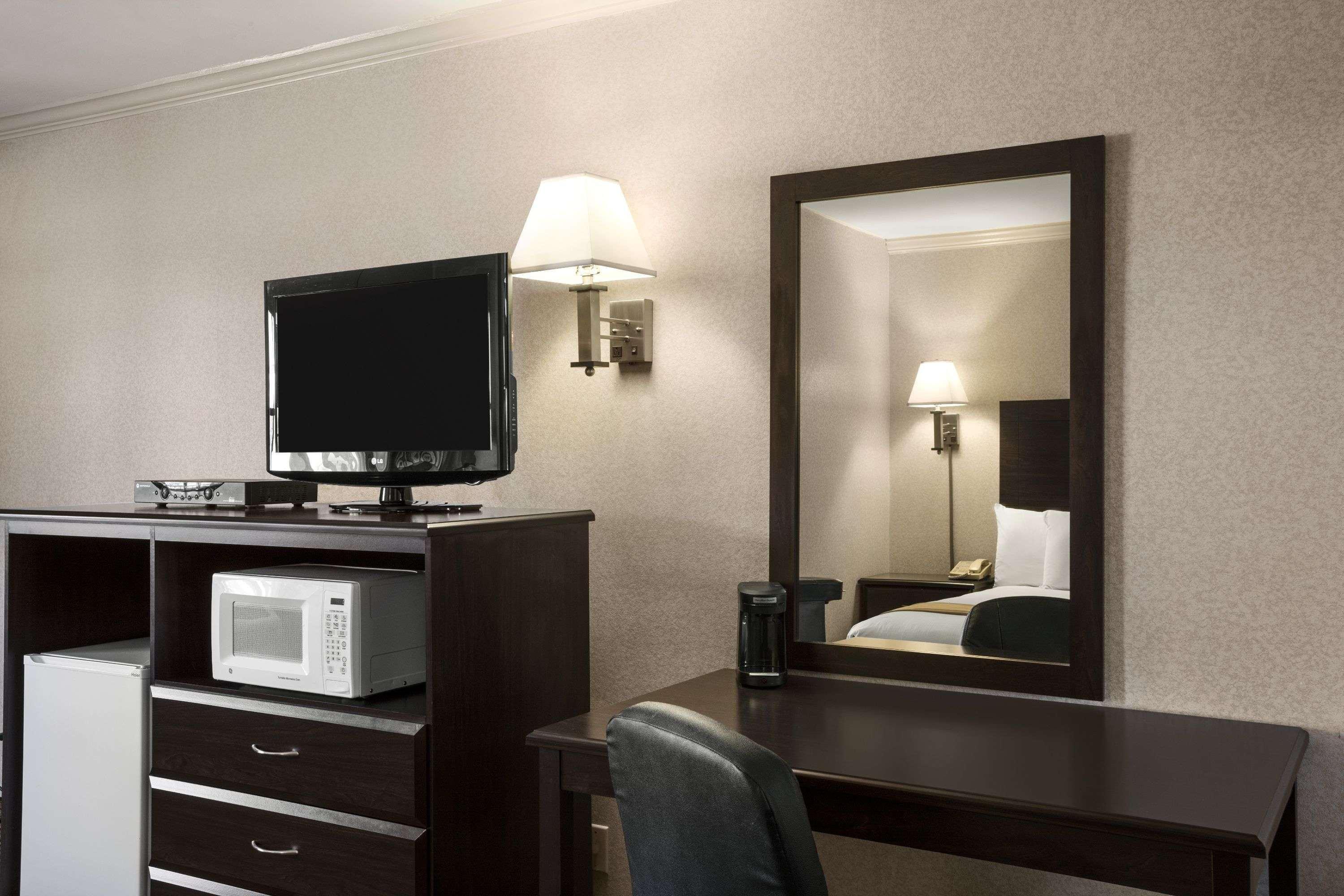 Days Inn By Wyndham Grants Ngoại thất bức ảnh